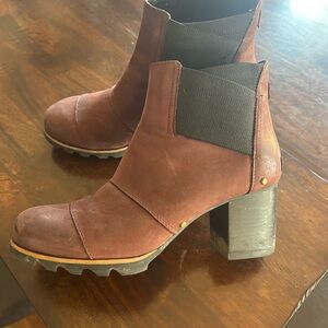 Sorel Brown Heeled Boots with Rugged Sole